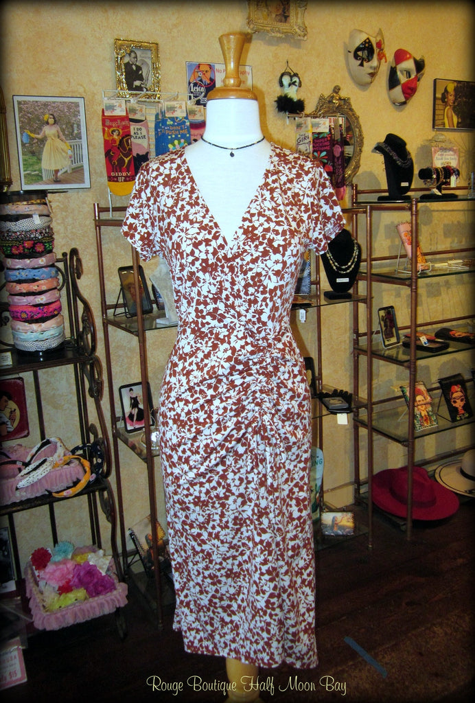 V-neck stretch dress (rust color floral)